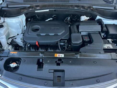 Used 2017 Hyundai Santa Fe Sport FWD image 23