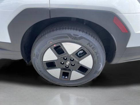 New 2026 Hyundai Santa Fe SE FWD image 9