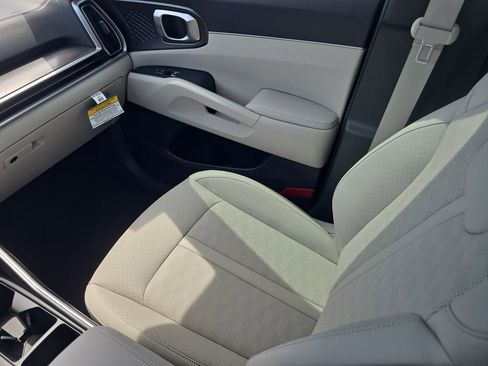 New 2026 Kia Sorento S FWD image 15