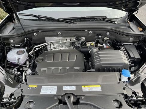 New 2026 Volkswagen Atlas Cross Sport SE image 14