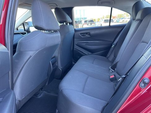 Used 2022 Toyota Corolla LE image 10