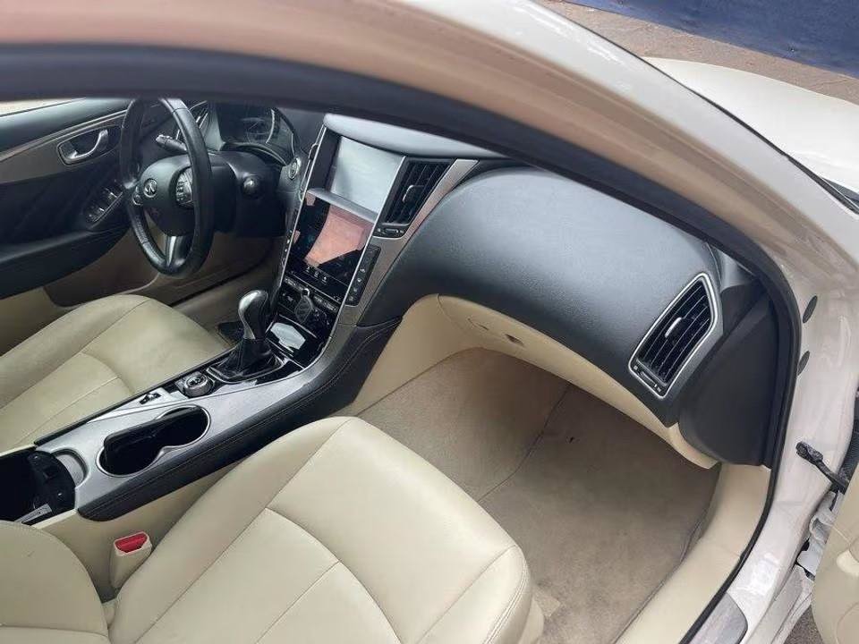 Used 2016 INFINITI Q50 3.0t Premium w/ 3.0T Premium Plus Package RWD image 10