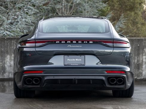 Certified 2023 Porsche Panamera image 10