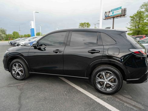 Certified 2025 Honda HR-V EX-L image 4