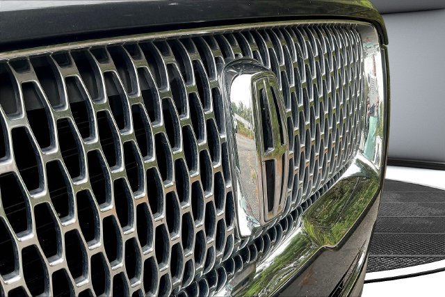 Used 2023 Lincoln Navigator L Reserve AWD/4WD image 35