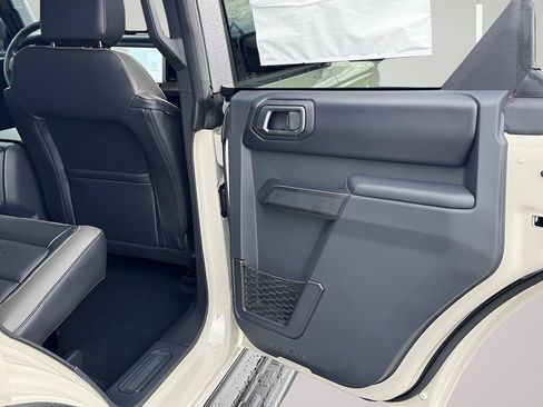 New 2025 Ford Bronco Outer Banks image 30