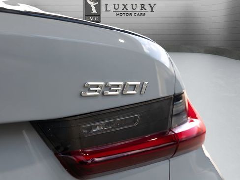 Used 2023 BMW 330i xDrive Sedan w/ M Sport Package AWD/4WD image 19