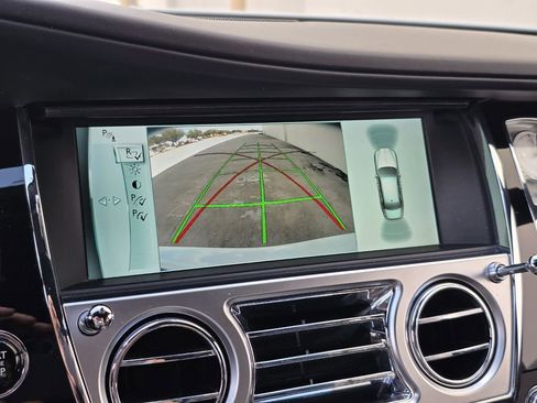 Used 2016 Rolls-Royce Ghost image 16