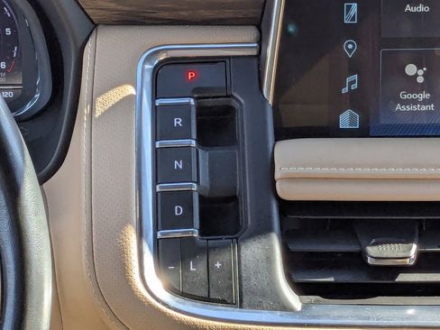 Used 2024 Chevrolet Tahoe Premier image 22