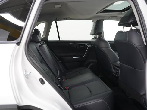 Used 2025 Toyota RAV4 XLE Premium image 11