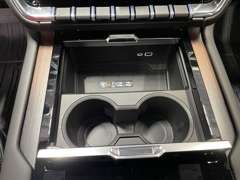 New 2026 GMC Yukon XL Denali w/ Sun & Power Step Package image 21