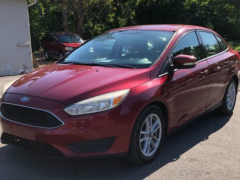 Used 2017 Ford Focus SE image 7