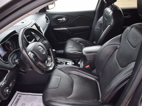 Used 2020 Jeep Cherokee Limited AWD/4WD image 8