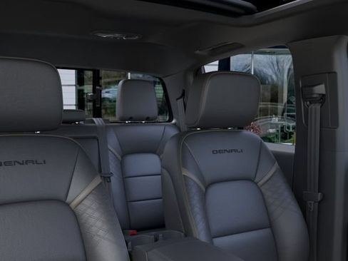 New 2026 GMC Canyon Denali w/ LPO, Denali Black Edition AWD/4WD image 24