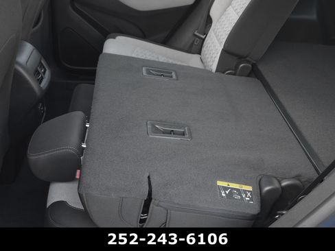 Used 2024 Chevrolet Equinox LS FWD image 25