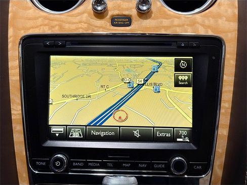 Used 2015 Bentley Flying Spur W12 image 11