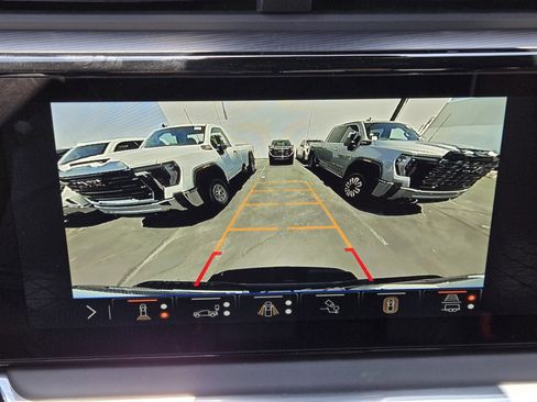 New 2025 GMC Sierra 2500 Denali Ultimate w/ Max Trailering Package image 13