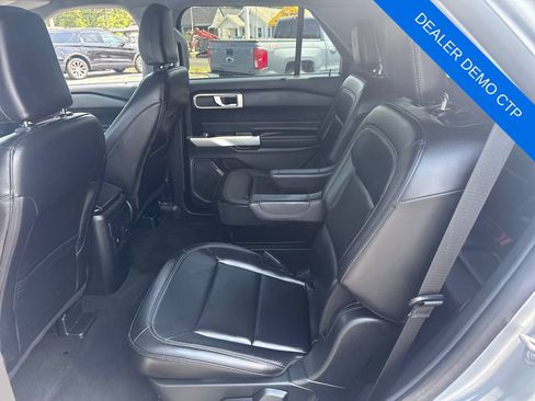 Used 2024 Ford Explorer XLT w/ Equipment Group 202A AWD/4WD image 14