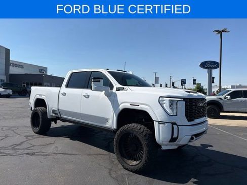 Used 2024 GMC Sierra 3500 Denali Ultimate AWD/4WD image 2