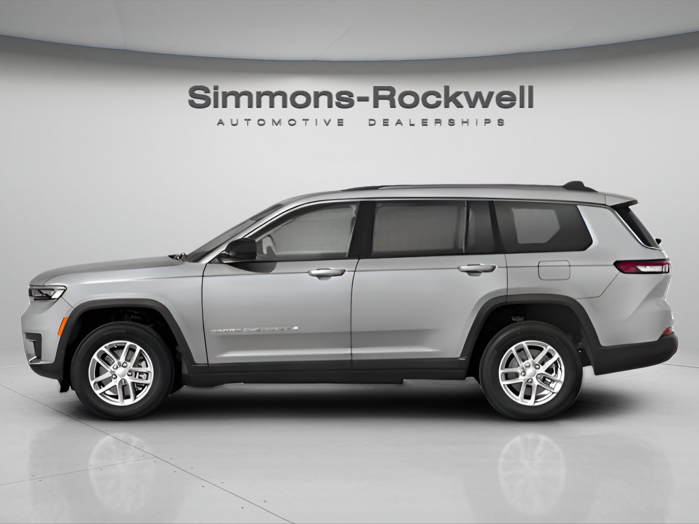 Used 2024 Jeep Grand Cherokee L Laredo AWD/4WD image 5