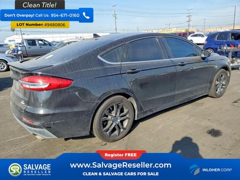 Used 2019 Ford Fusion SE w/ Equipment Group 151A FWD image 4