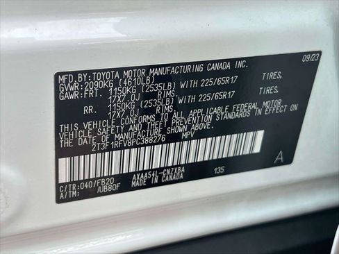 Certified 2023 Toyota RAV4 LE AWD/4WD image 21