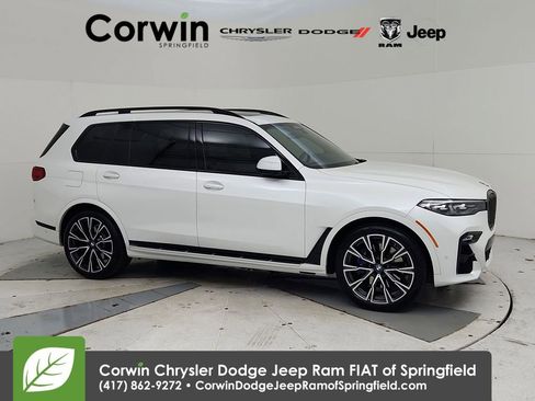 Used 2022 BMW X7 xDrive40i w/ M Sport Package image 1