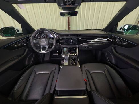 Used 2021 Audi Q8 Prestige AWD/4WD image 4