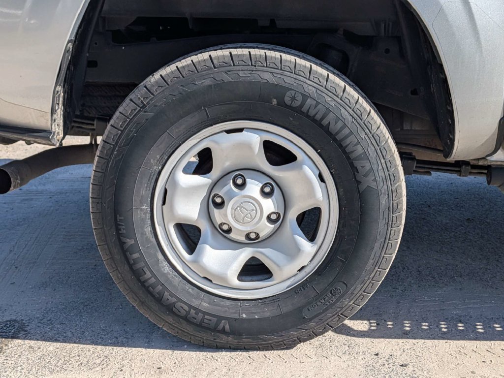 Used 2022 Toyota Tacoma SR5 RWD image 10
