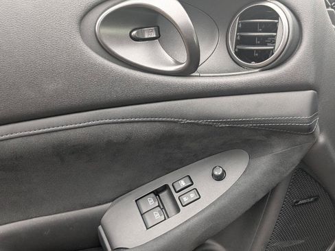 Used 2025 Nissan Z Performance w/ Floor Mat Package RWD image 13
