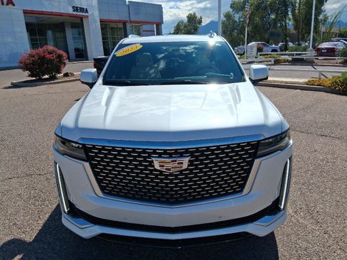 Used 2023 Cadillac Escalade Premium Luxury AWD/4WD image 10