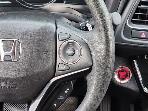 Used 2021 Honda HR-V EX image 33