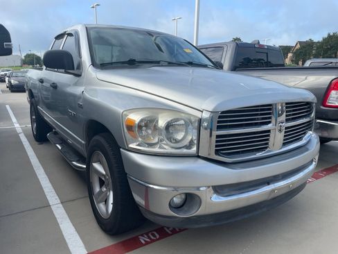 Used 2008 Dodge Ram 1500 Truck SLT RWD image 3