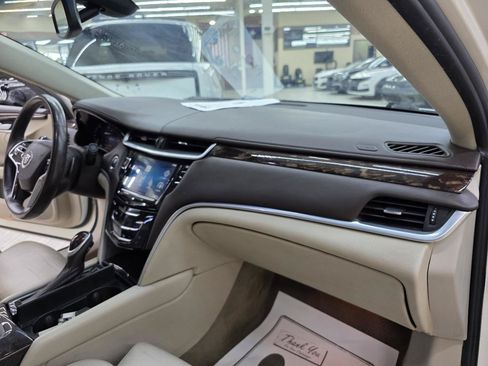 Used 2013 Cadillac XTS Luxury FWD image 21