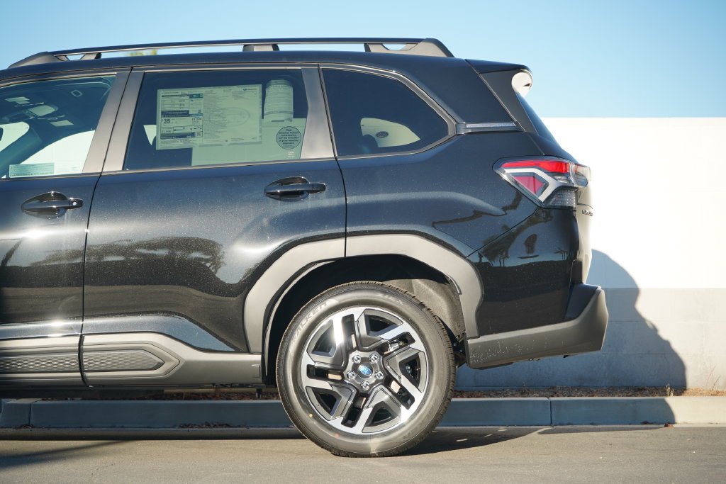New 2026 Subaru Forester Premium AWD/4WD image 4