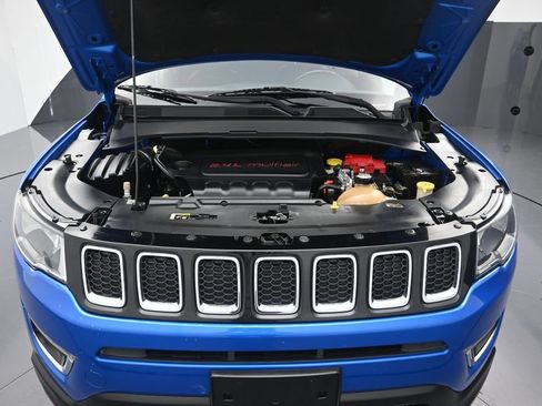 Used 2020 Jeep Compass Limited AWD/4WD image 27
