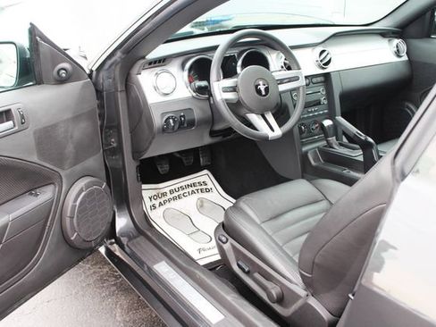 Used 2009 Ford Mustang GT Premium image 24