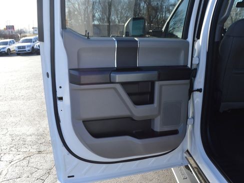 Used 2018 Ford F350 XLT AWD/4WD image 17