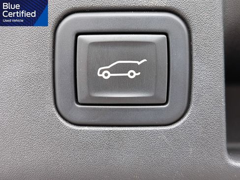Used 2023 Buick Envision Essence w/ Sport Touring Package FWD image 17