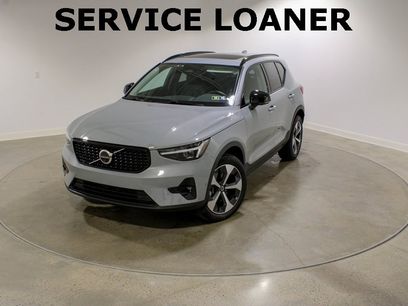 Used 2025 Volvo XC40 B5 Plus w/ Protection Package Premier