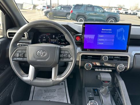 Certified 2025 Toyota Tacoma TRD Off-Road image 16