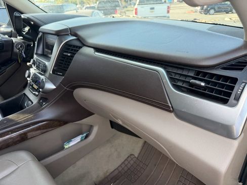 Used 2015 Chevrolet Tahoe LT AWD/4WD image 27