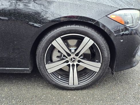 Used 2025 Mercedes-Benz C 300 4MATIC Sedan image 9