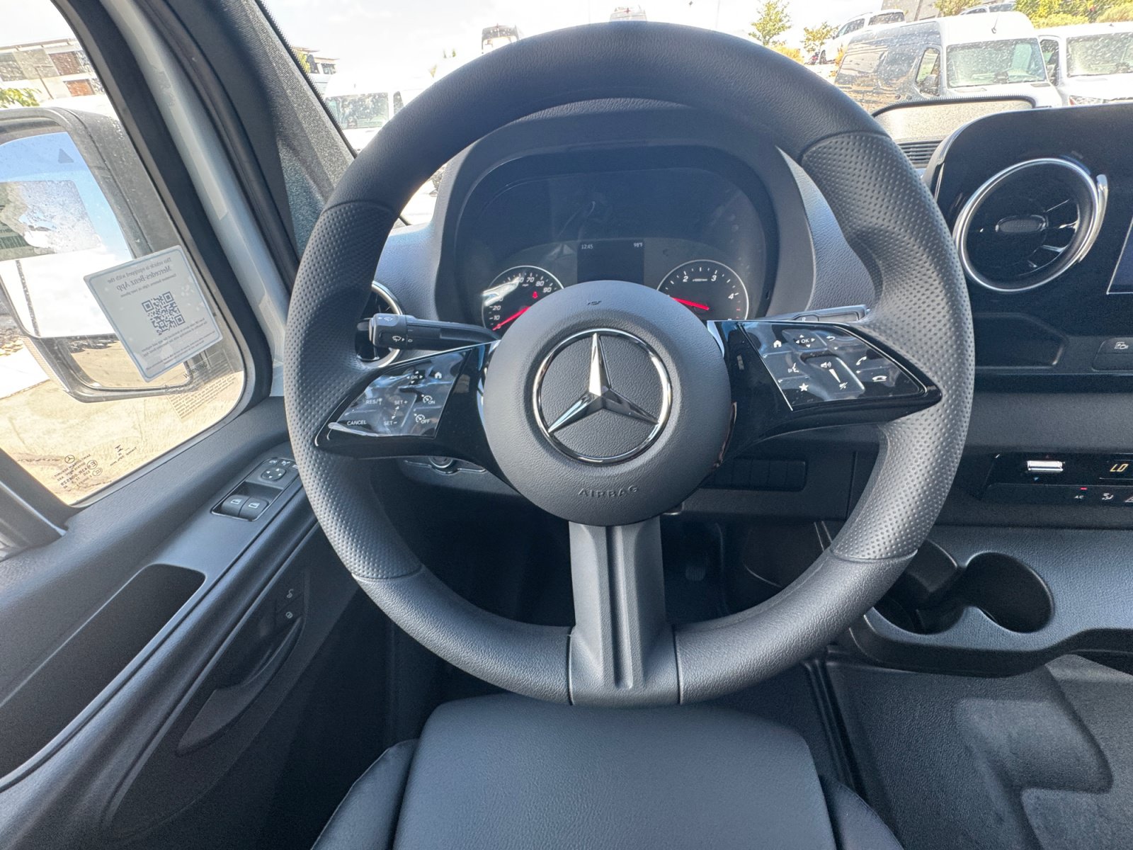 New 2026 Mercedes-Benz Sprinter 2500 image 18