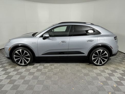 Used 2024 Porsche Macan Turbo Electric AWD/4WD image 2