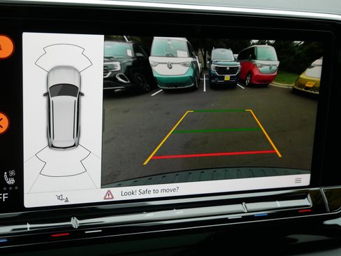 New 2026 Volkswagen Atlas Peak Edition image 12