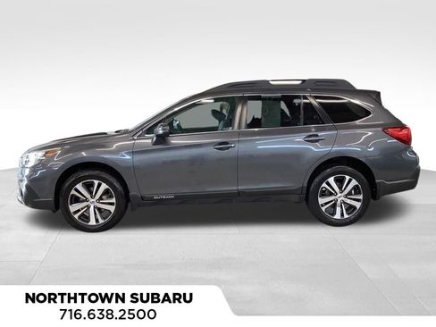Used 2018 Subaru Outback 2.5i Limited AWD/4WD image 5
