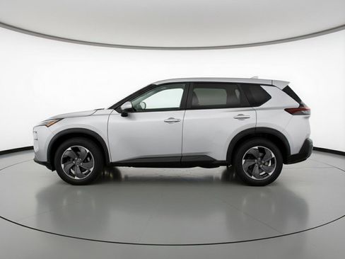 Used 2025 Nissan Rogue SV image 5