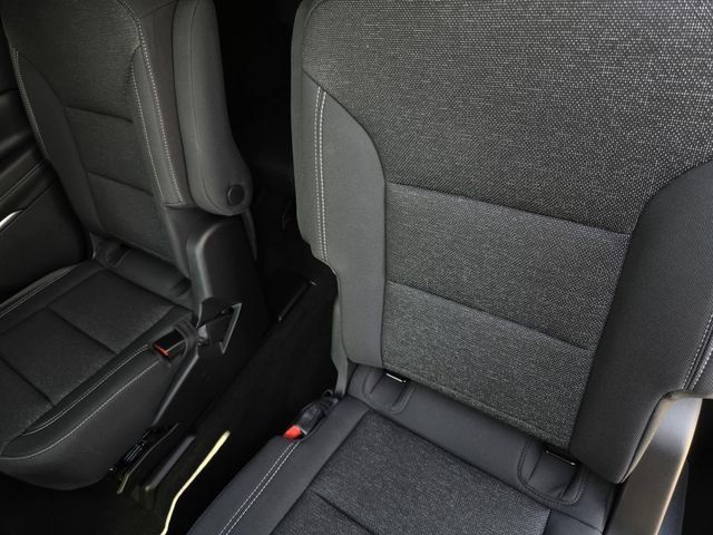 Used 2026 Chevrolet Traverse LT FWD image 13
