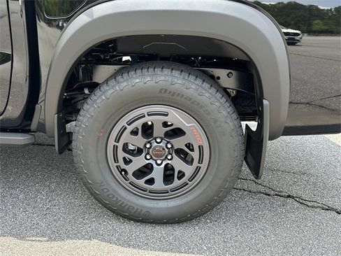 New 2025 Nissan Frontier PRO-4X w/ Pro Convenience Package image 14